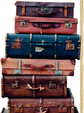container-middle-old-luggage-2